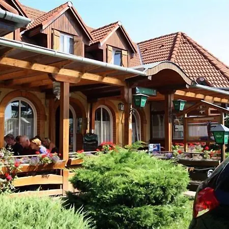 Joó-wellness Pensión